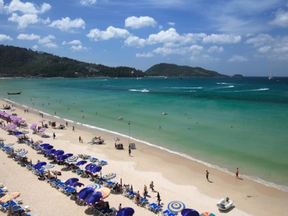 Armoni Patong Beach Hotel 74/78