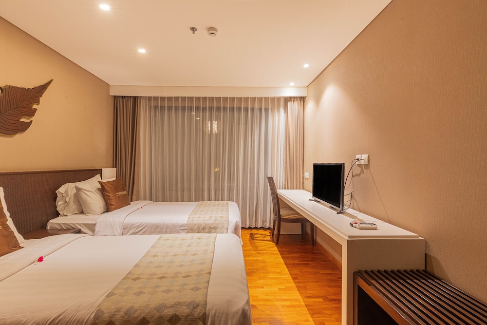 The Sterling Hotel & Villa's 24/57