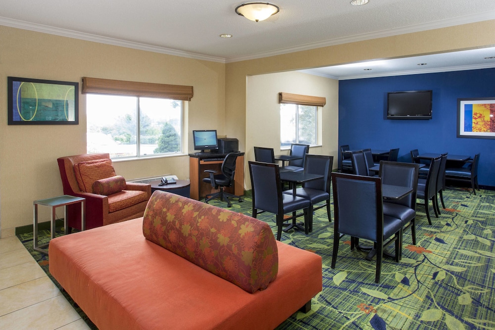 Fairfield Inn Middletown Monroe 8/11