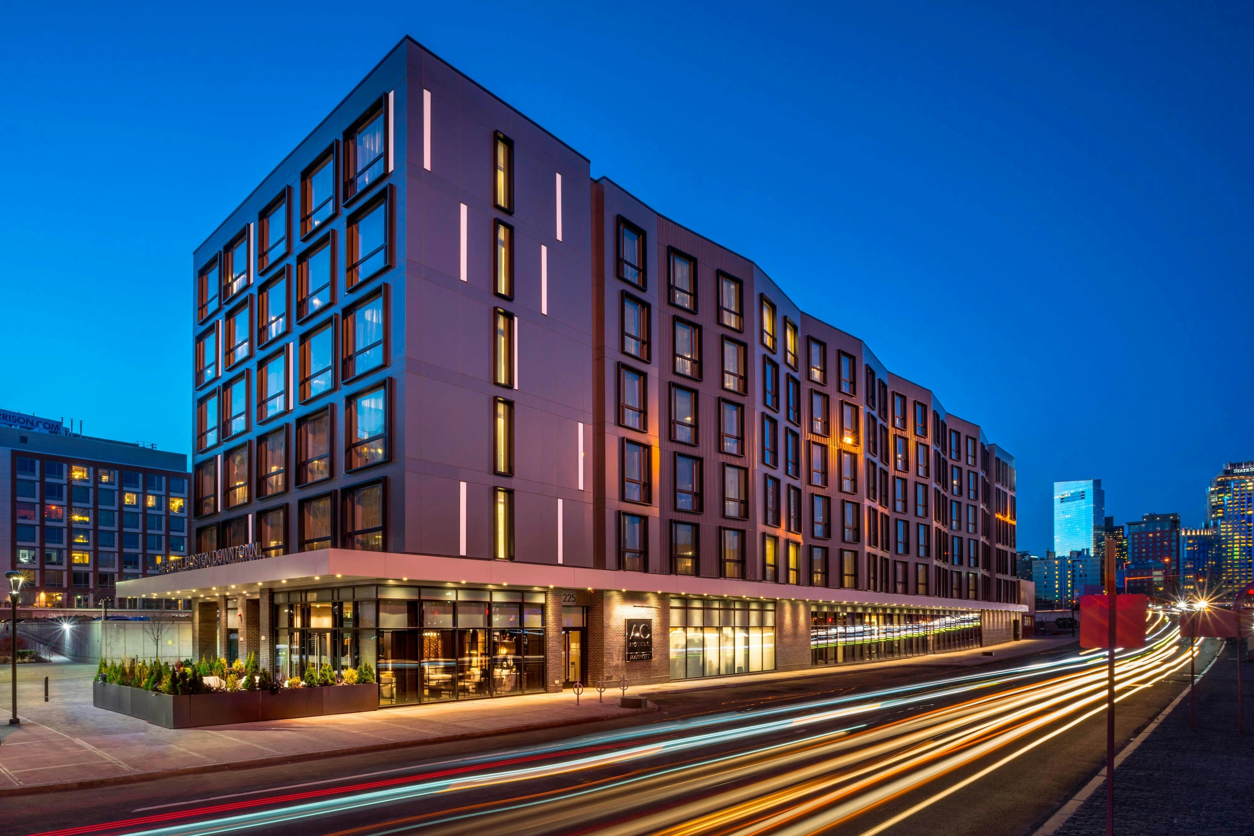 AC Hotel by Marriott Boston Downtown 4/69