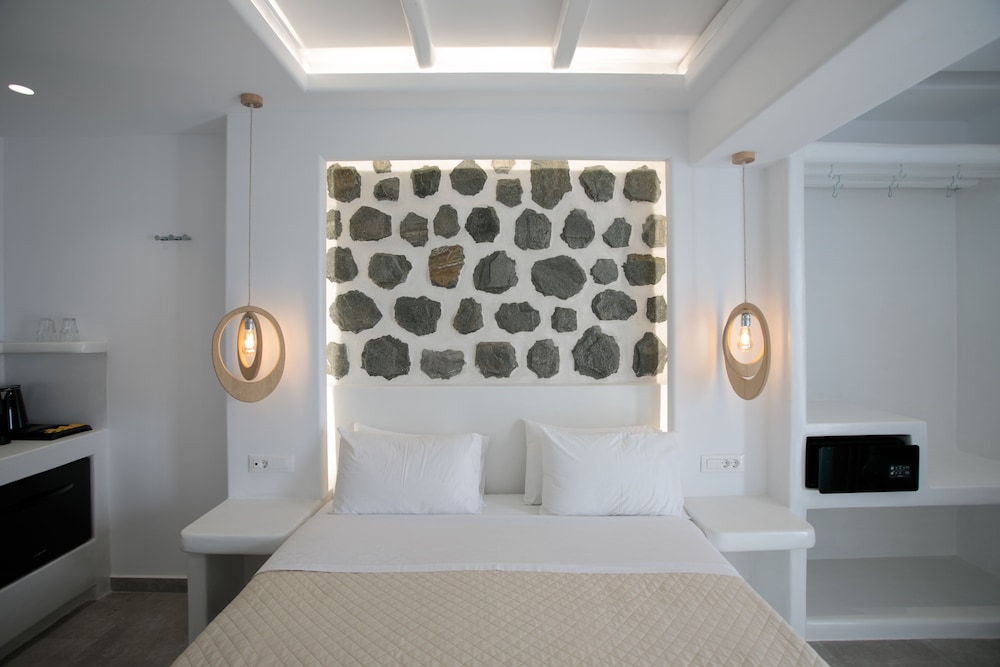 Liana Hotel 57/78