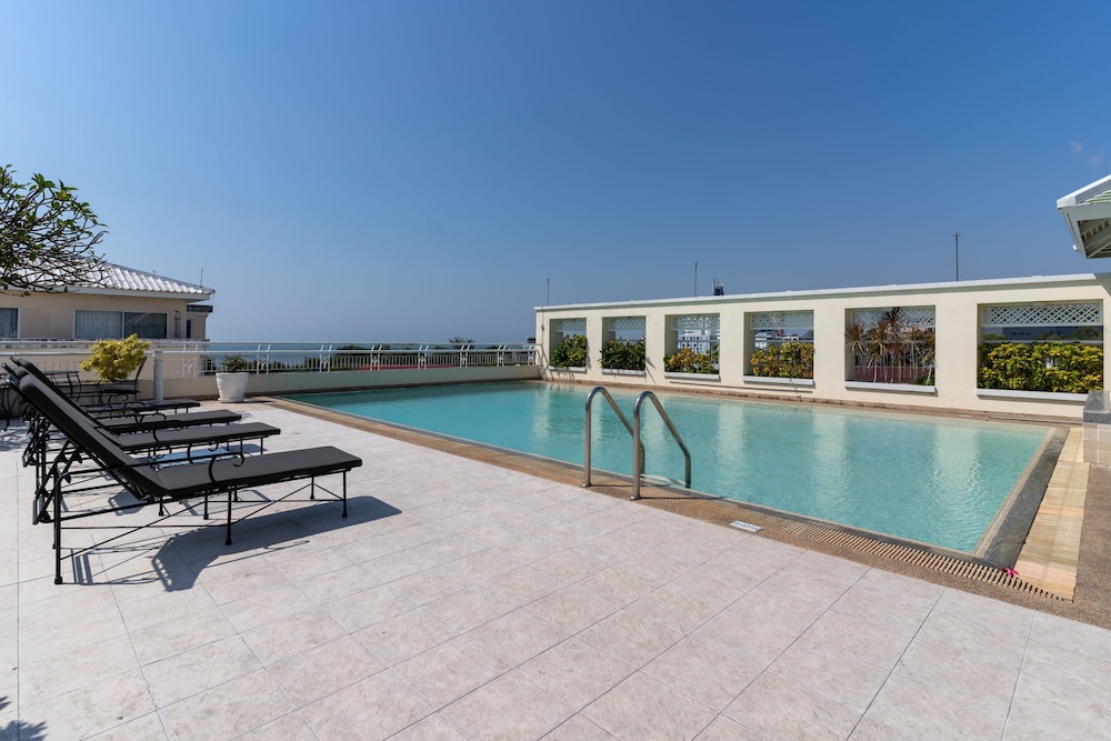 Classic Kameo Hotel and Serviced Apartments, Sriracha 35/39