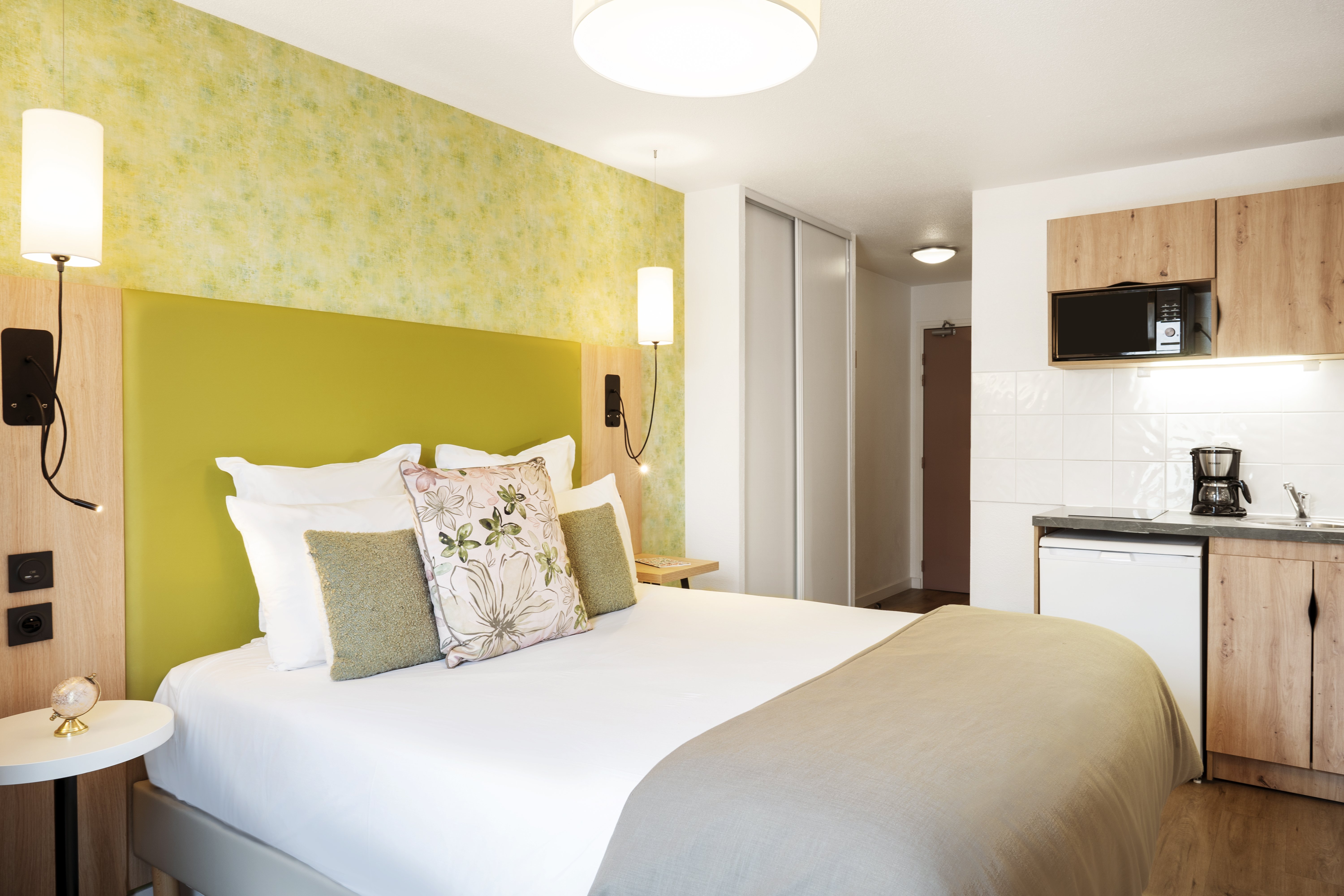 Sejours & Affaires Paris Malakoff 12/36