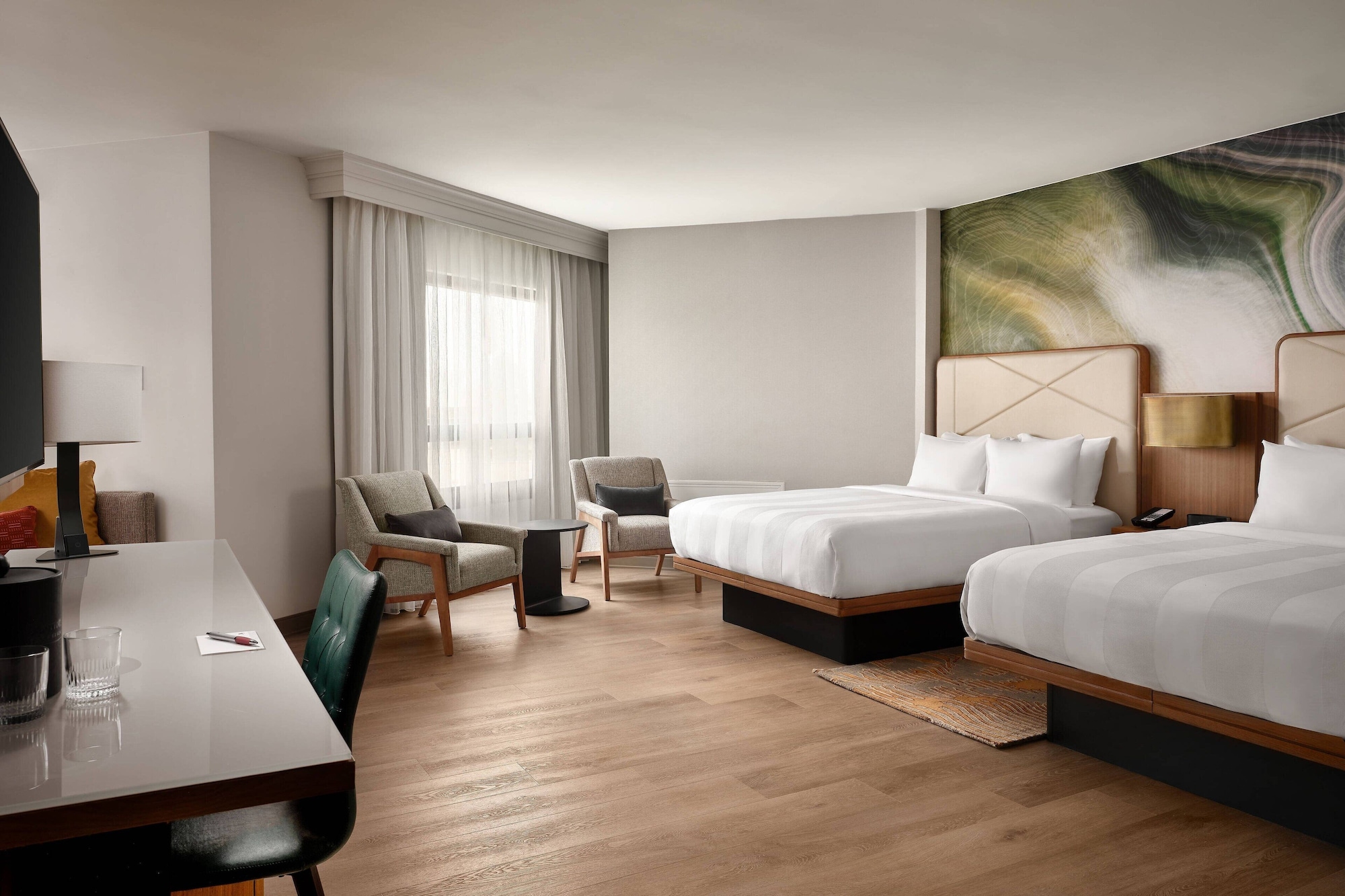 studio, multiple beds