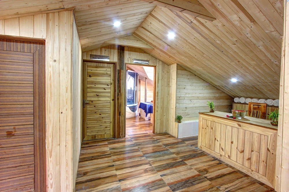 Hill County Resort 30/50