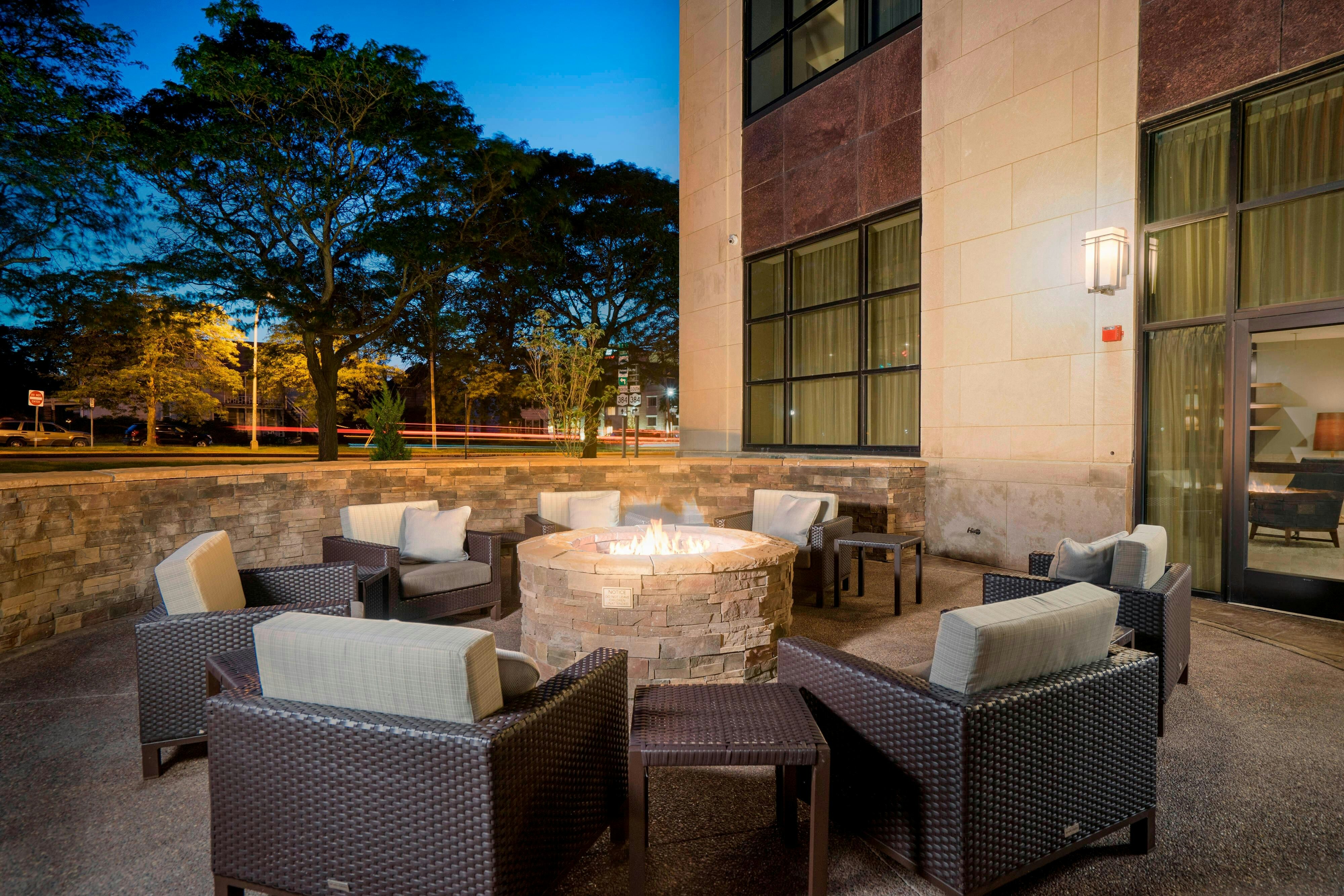 Courtyard by Marriott Niagara Falls, USA 17/22