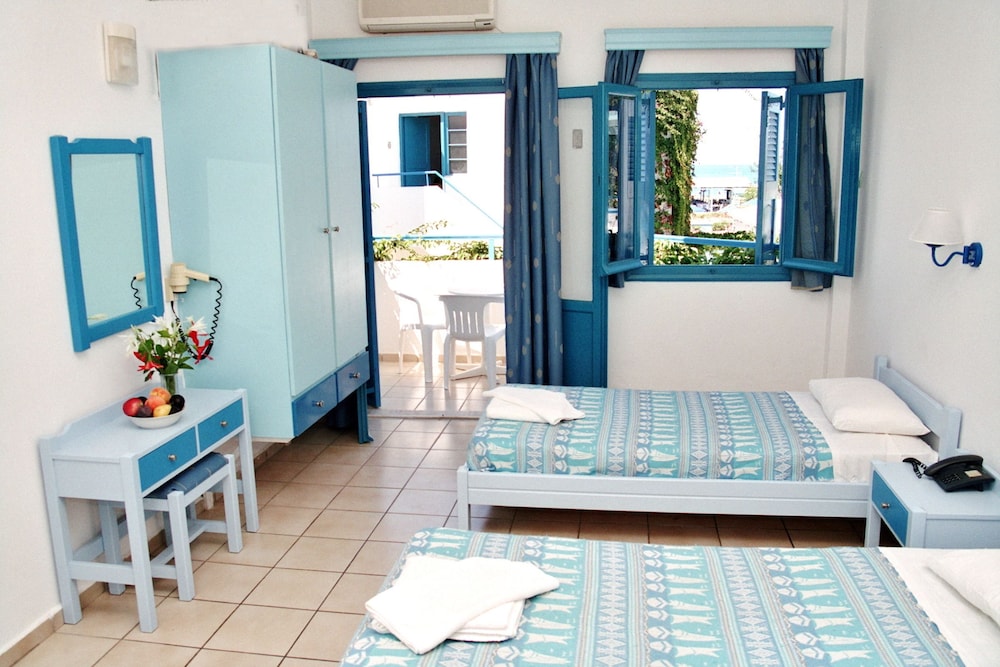 Galeana Beach Hotel 7/28