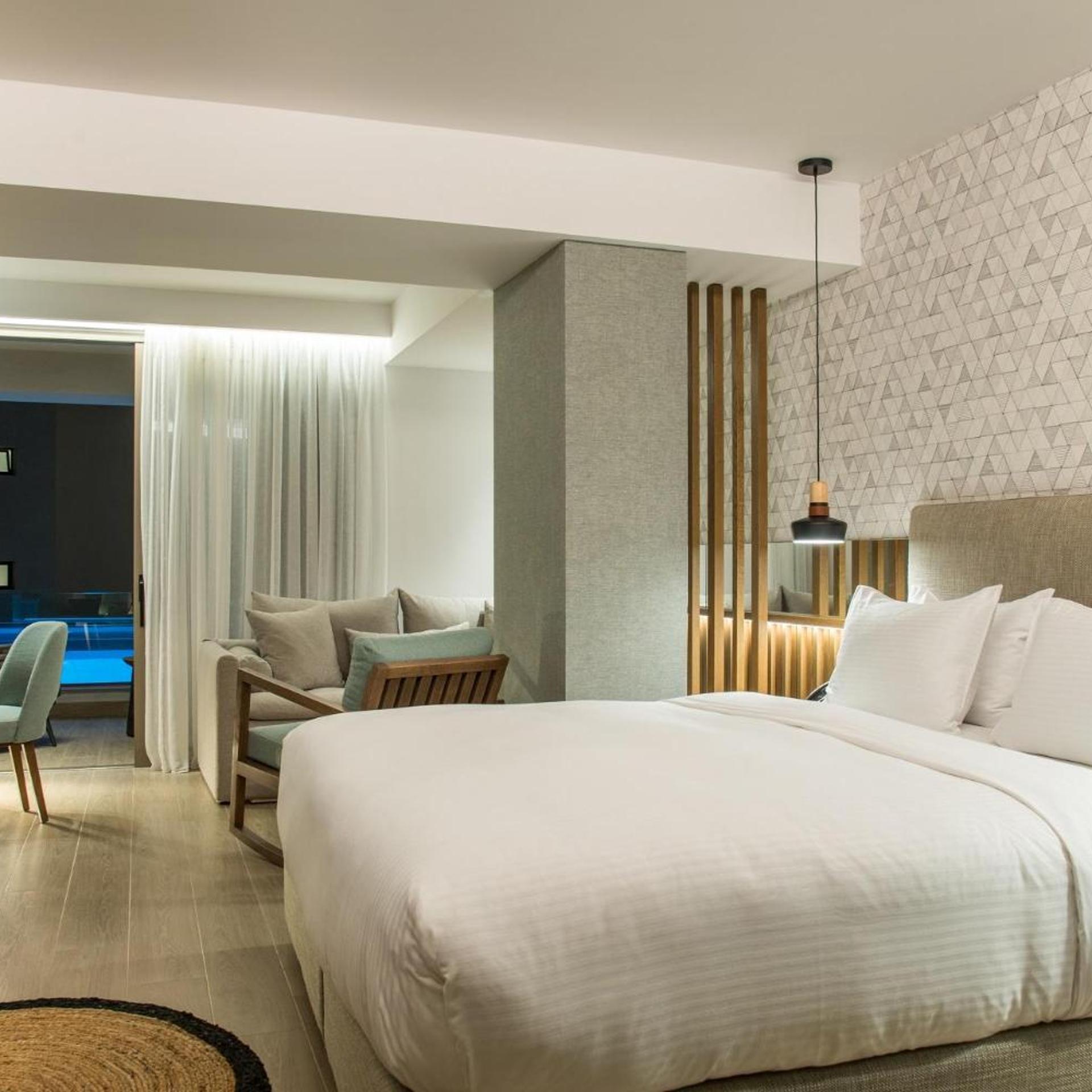 Azure, Junior Suite, Plunge Pool