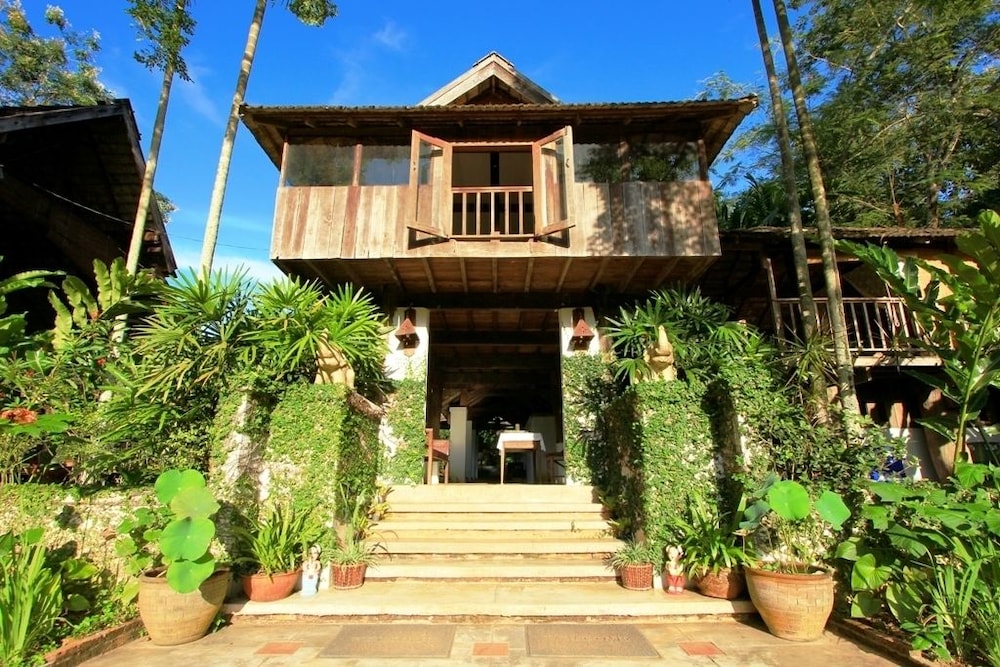 Baanrai Lanna Resort 6/57