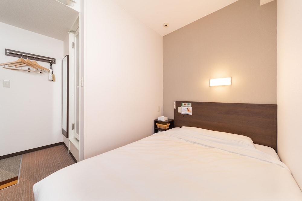 Super Hotel JR Fujiekimae Kinenkan 13/42