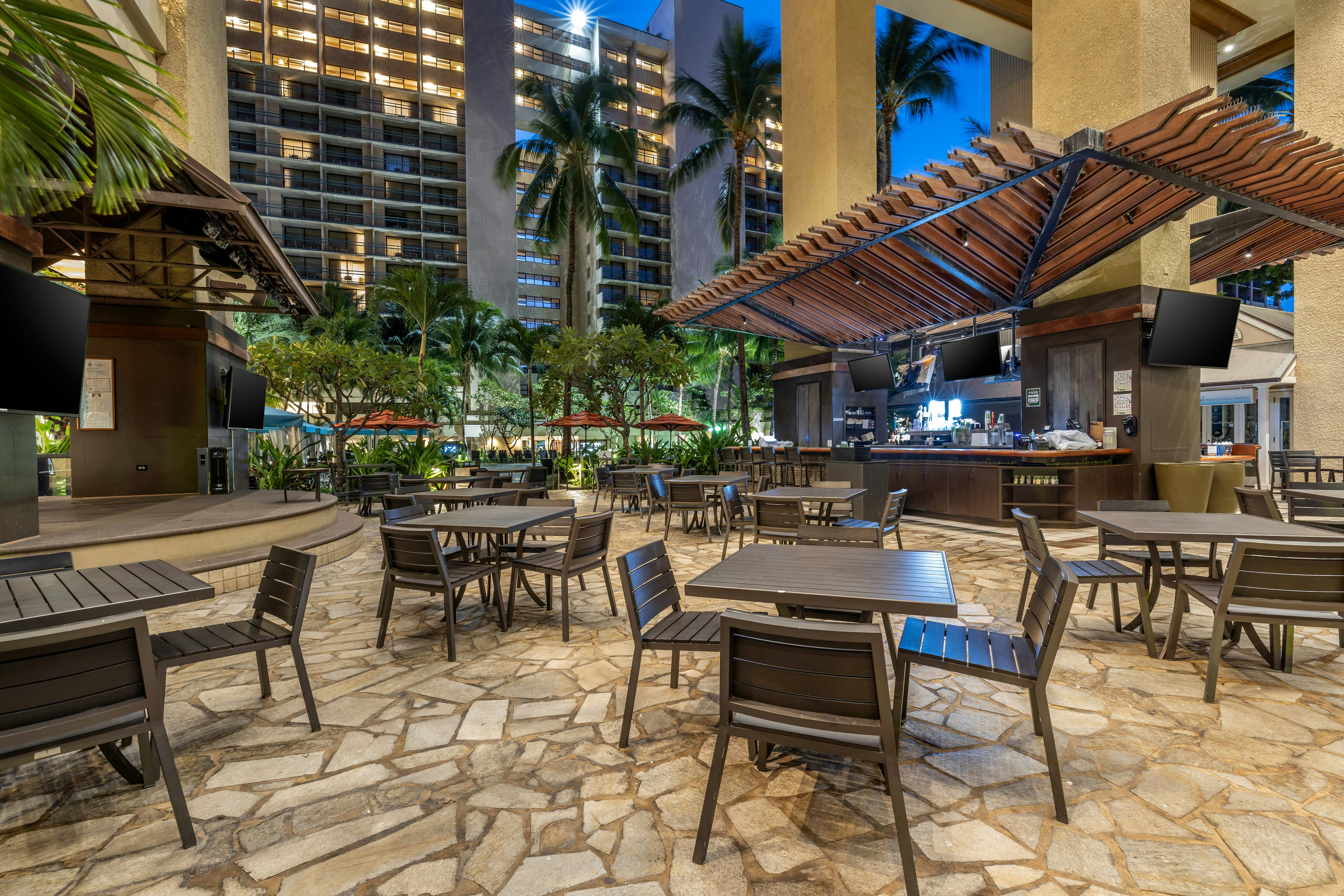Grand Waikikian By Hilton Grand Vacations 21/30