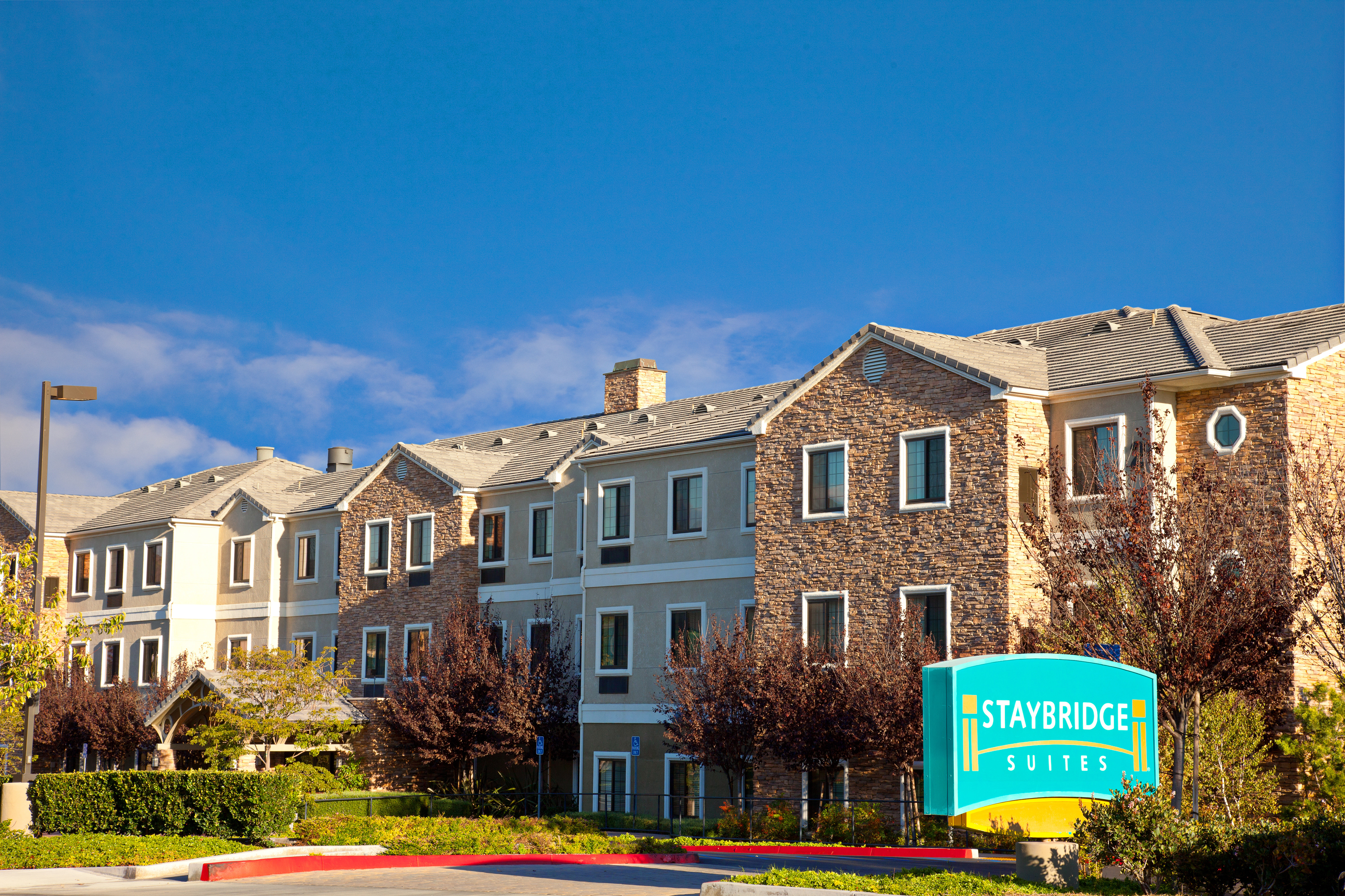 Staybridge Suites Irvine East/Lake Forest 8/72