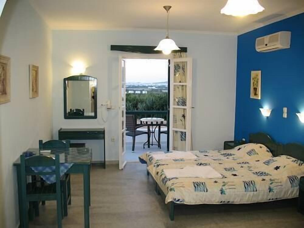 Agnanti Hotel 23/69