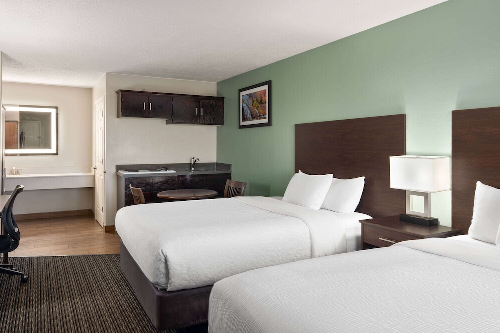 Wingate by Wyndham Cedar City 17/50