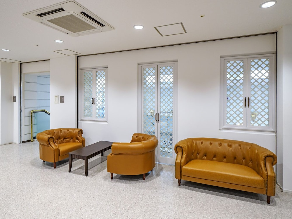 Airline Hotel 43/62