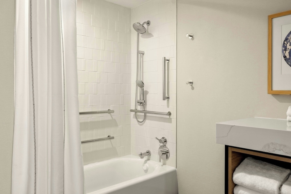 Sheraton Nashua 35/41