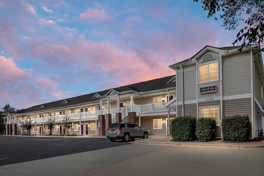 Affordable Suites 51/57