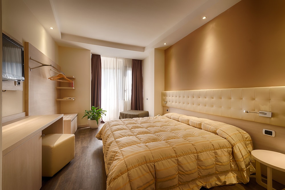 غرفة ديلوكس بسرير مزدوج، Norden Palace 5/8