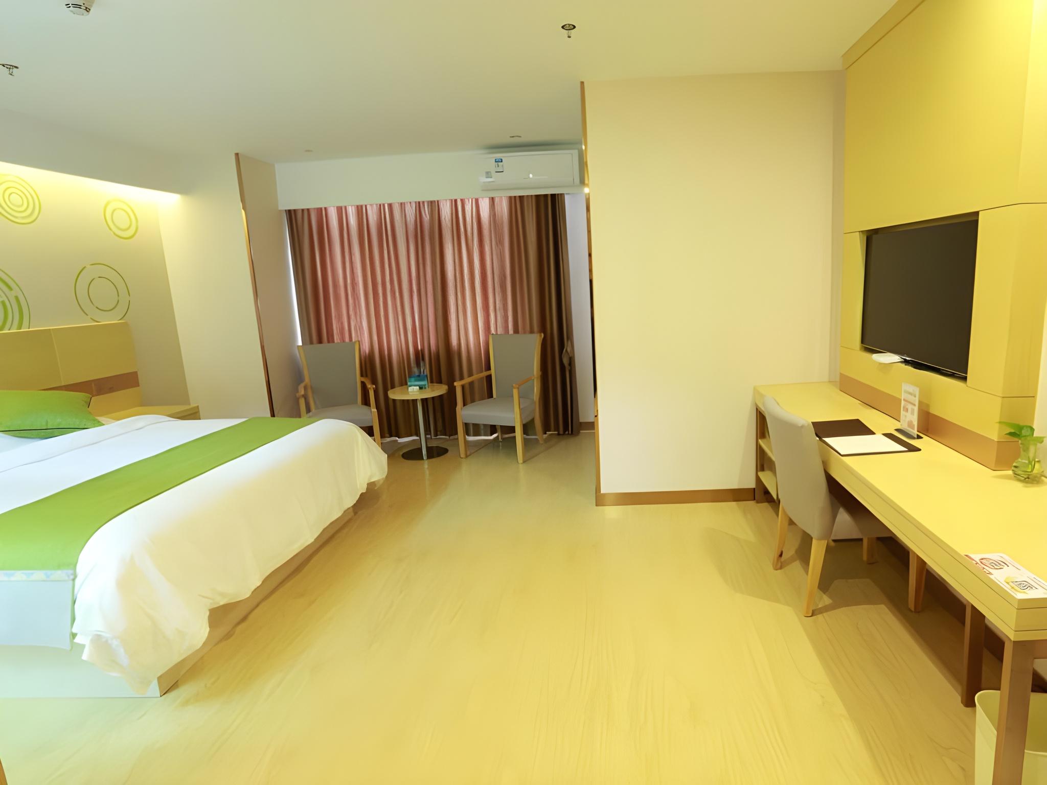 GUEST ROOM, GARDEN VIEW