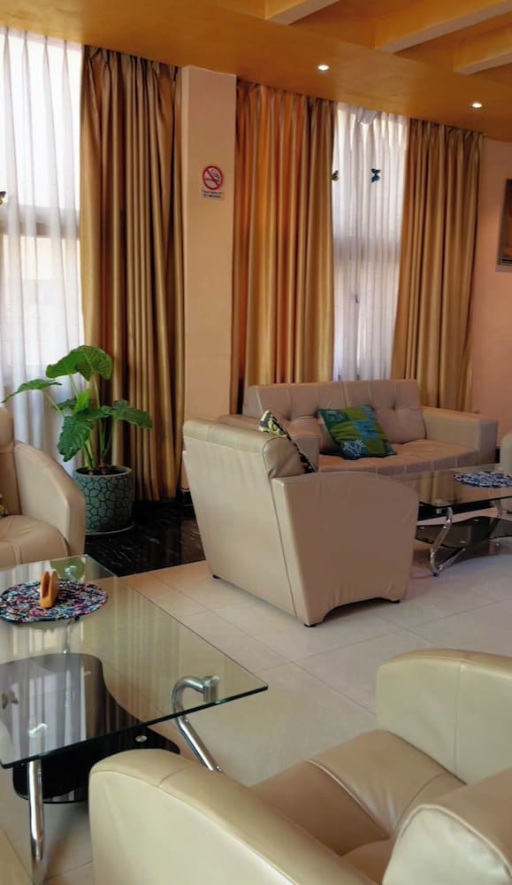 Medal Hotel 36/50