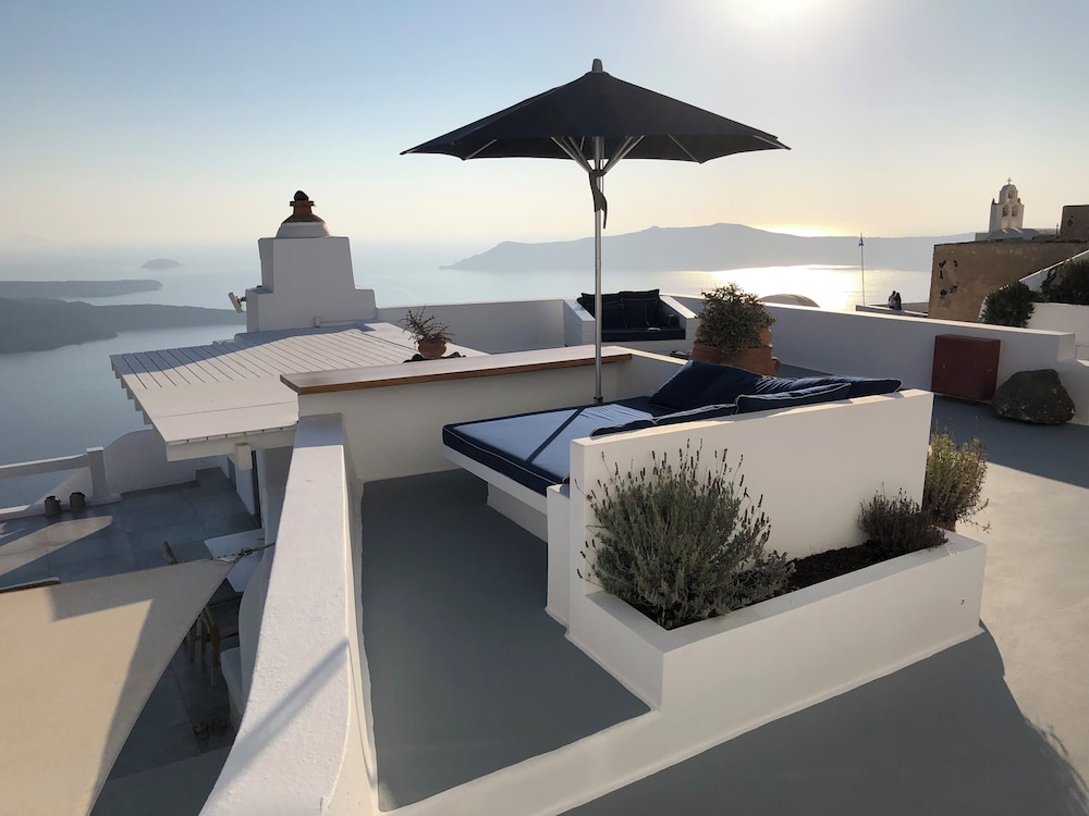 Altana Heritage Suites 11/14