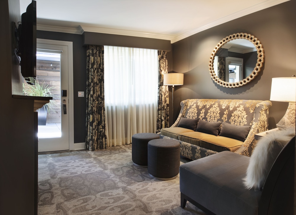 Hotel Ballard 43/56
