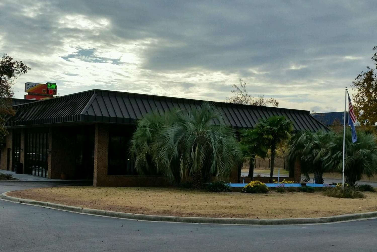 Days Inn by Wyndham - St. George, SC 36/41