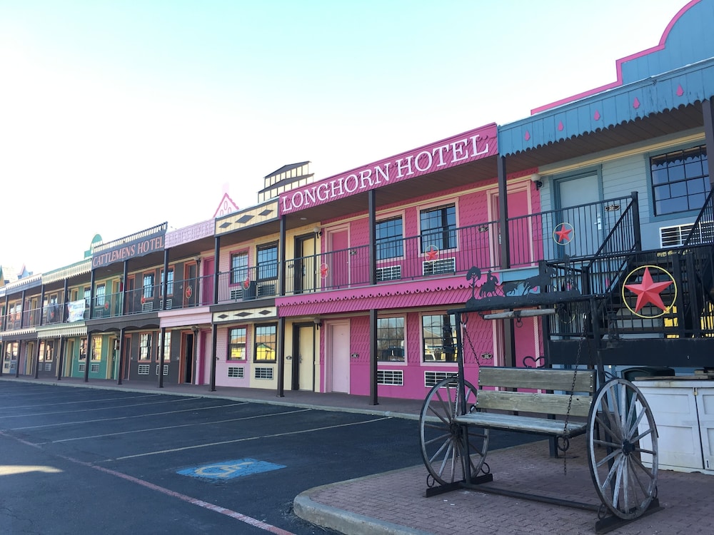 Big Texan Motel 3/50