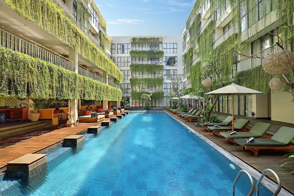 Hotel Neo Kuta Legian 46/50