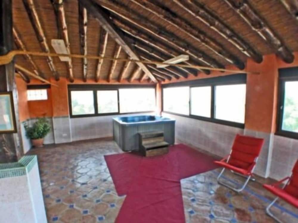 Los Jarales Hotel 47/73