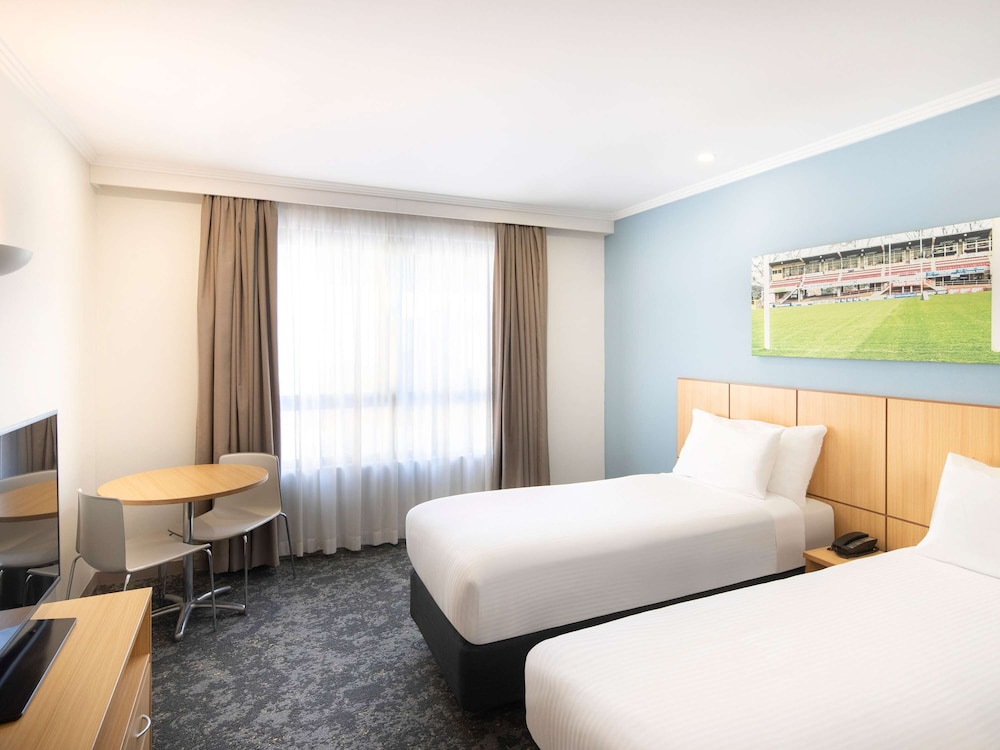 STANDARD, TWIN BEDS