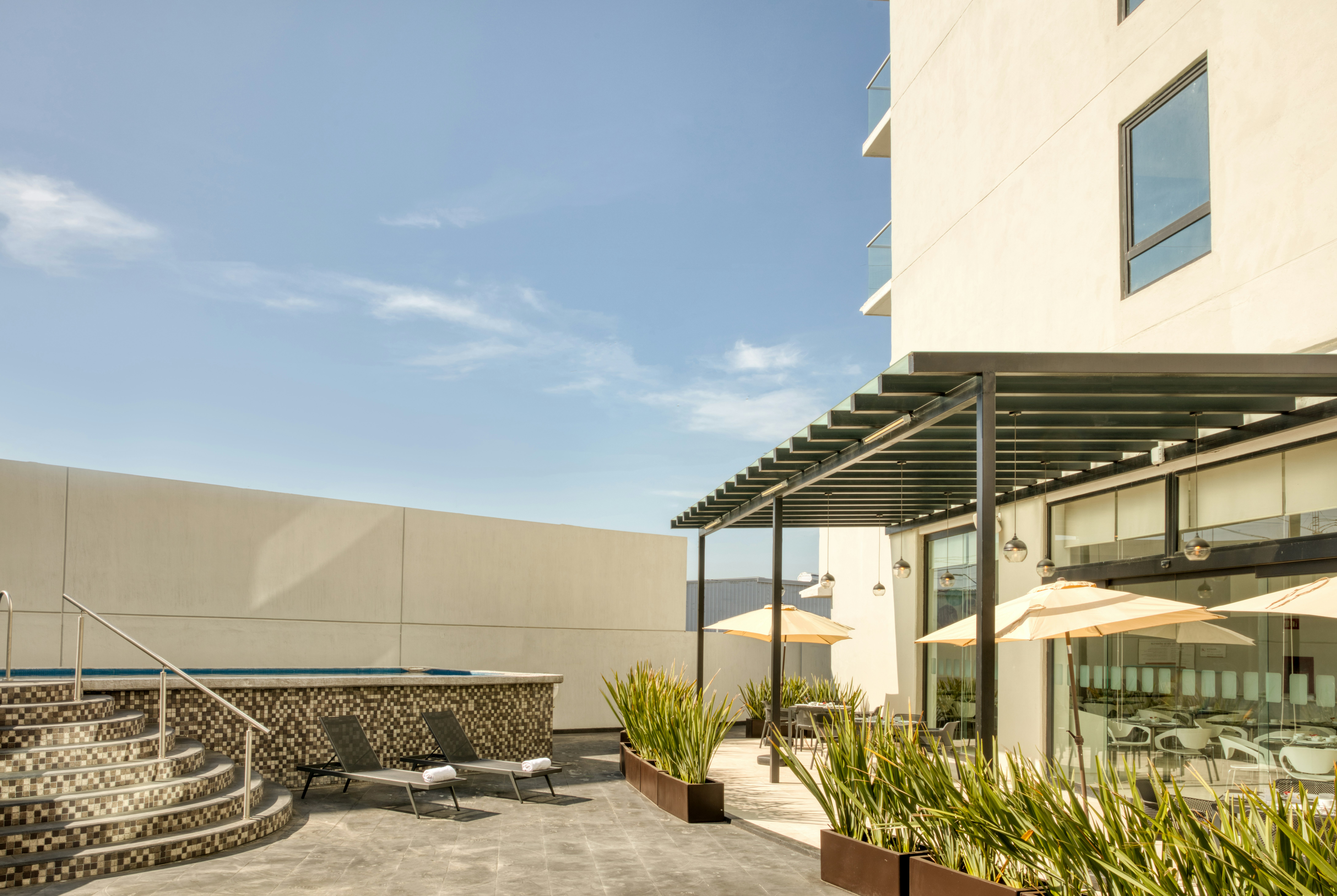 Fiesta Inn Guadalajara Aeropuerto 50/50
