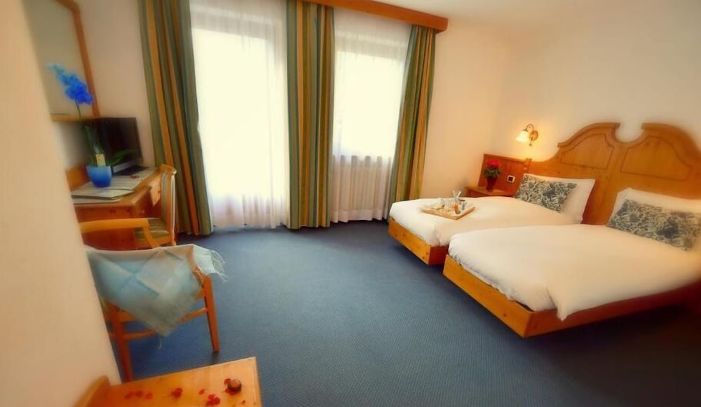 HOTEL BEAU SEJOUR 16/66