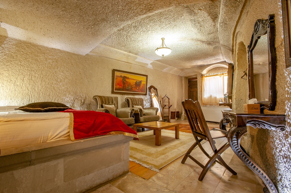 Ottoman Cave Suites 59/77