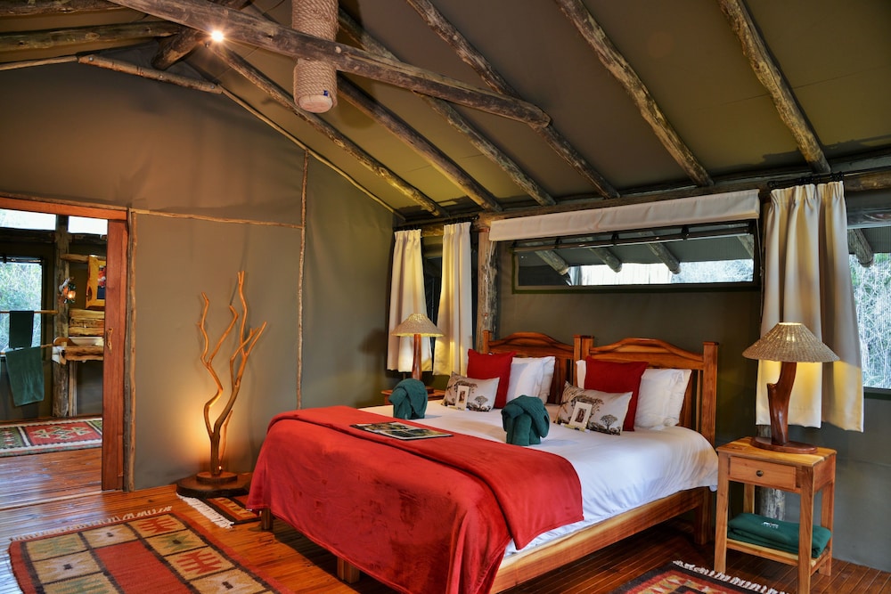 Forest, King Bed