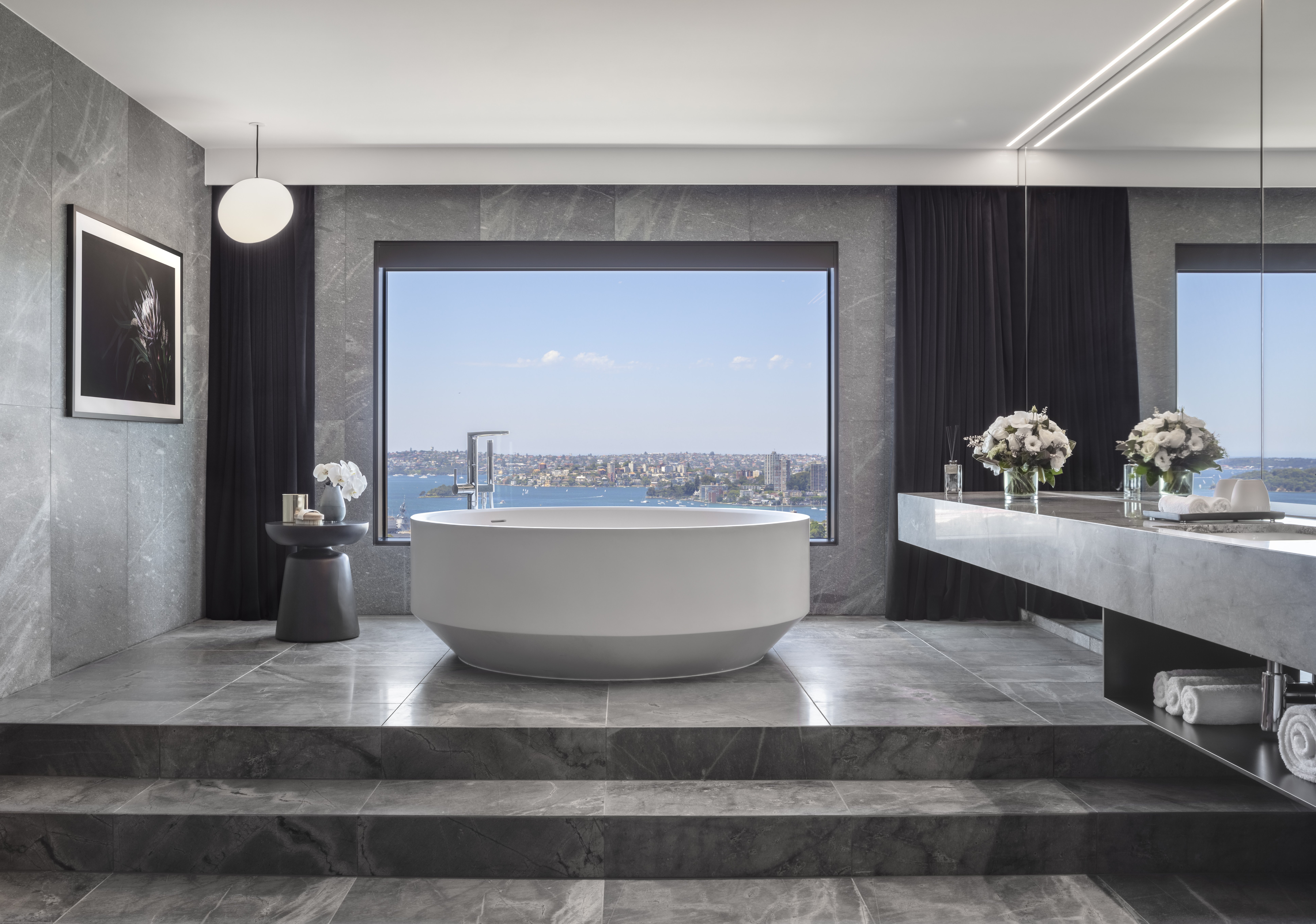 Intercontinental Hotels Sydney 68/69