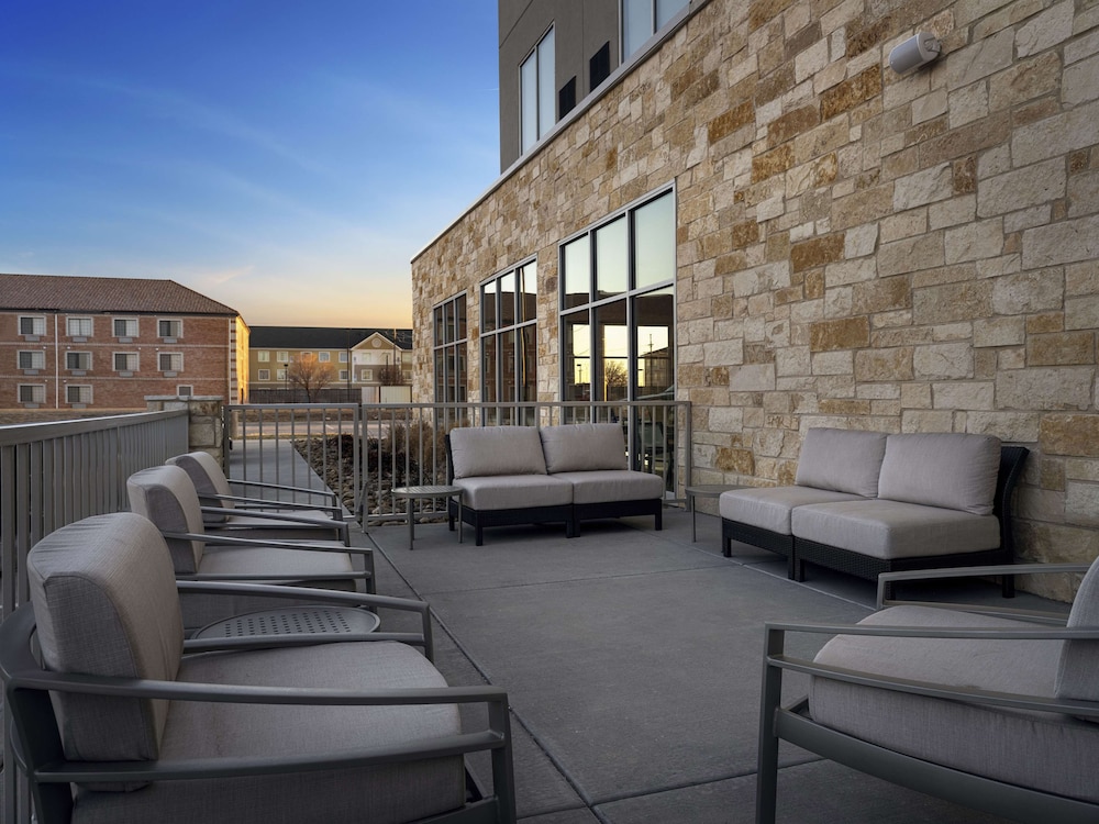 Hyatt Place Amarillo-West 30/33