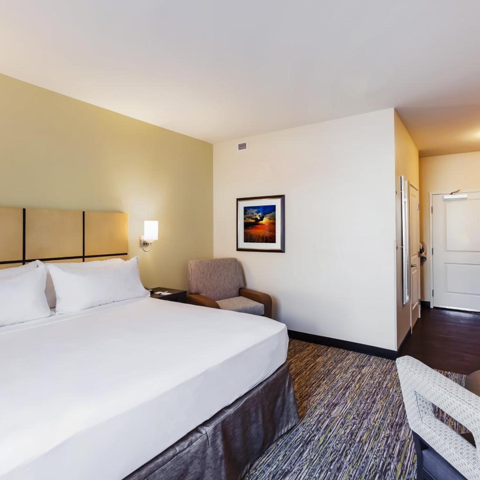 Studio, Suite, King Bed, 2 Queen Beds