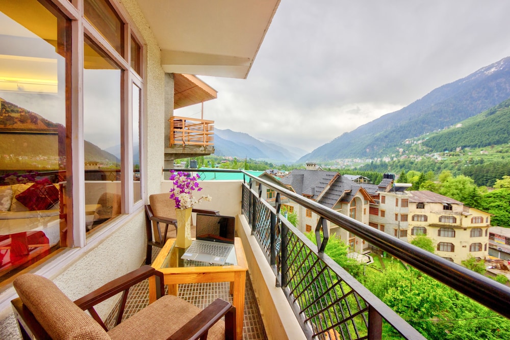 Hotel Monarch Residency 39/50