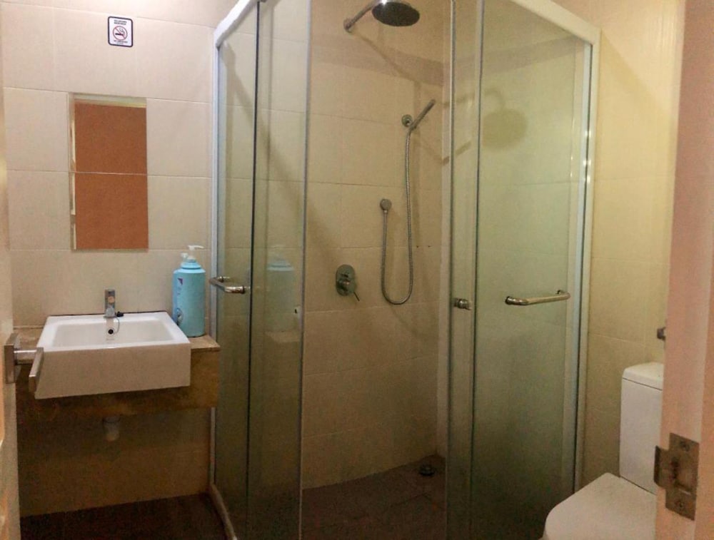 Island Hostel Bayan Lepas Airport 10/46