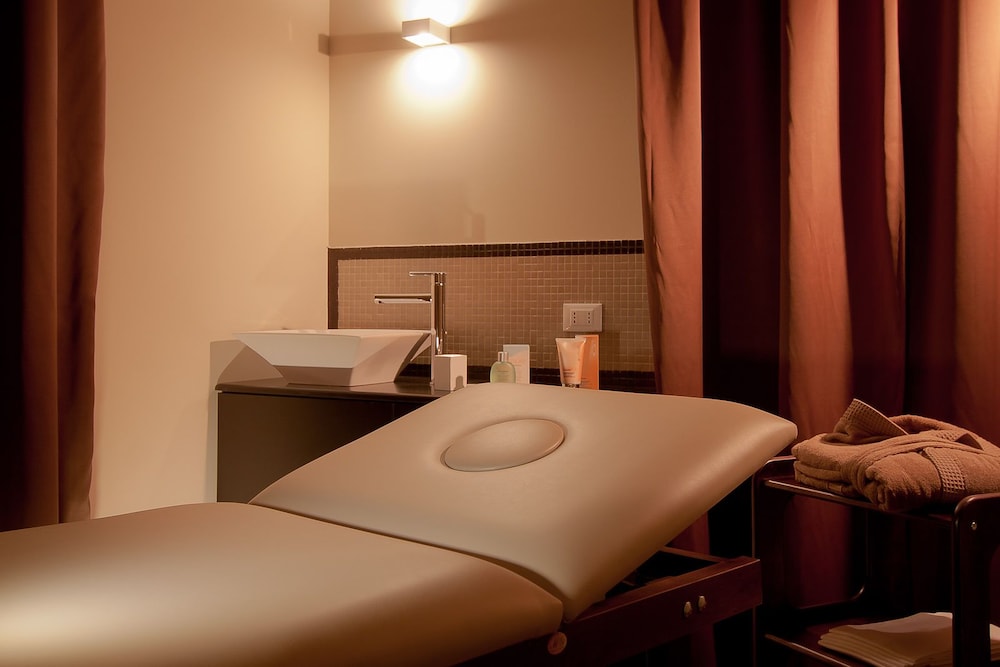 Hotel Arnolfo Aqua Laetitia Spa And Beauty 7/26