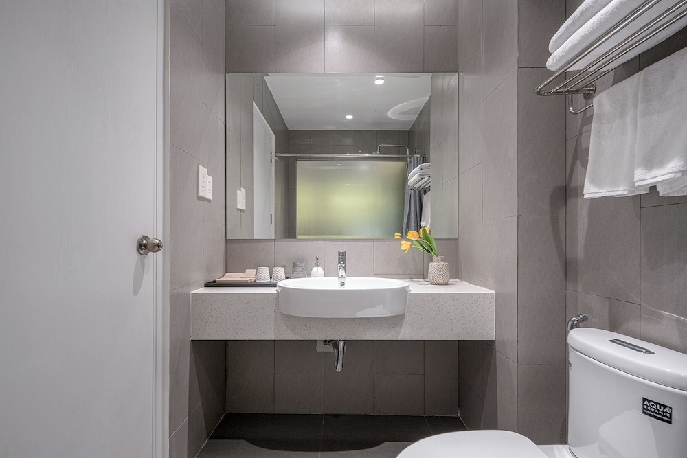 M Village Hotel Ly Tu Trong, a brand of Modern Village Lifestyle 31/35