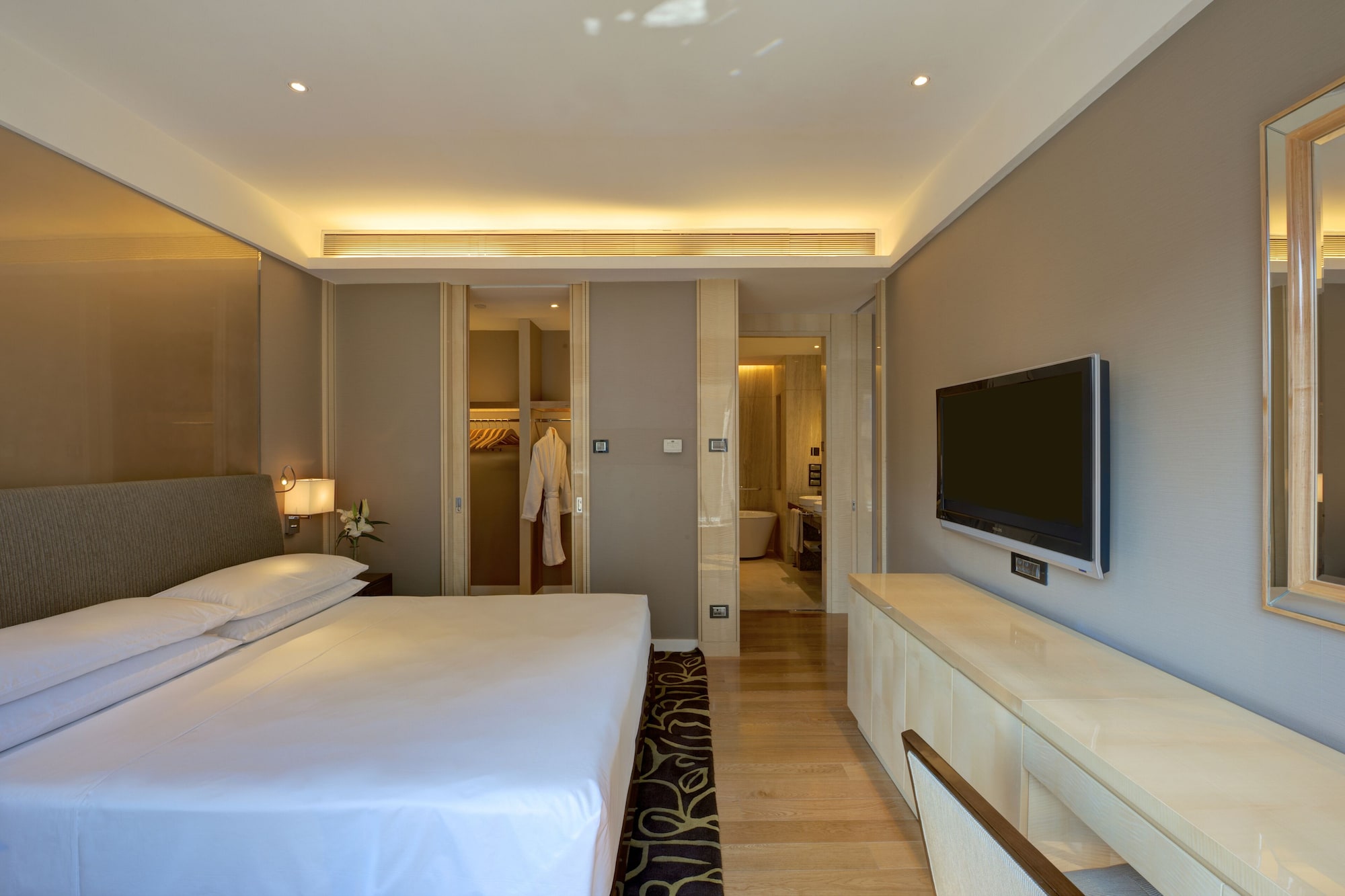 1 BEDROOM, APARTMENT