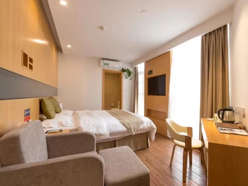 Vatica Xuzhou High Speed Railway Station Hotel 30/43
