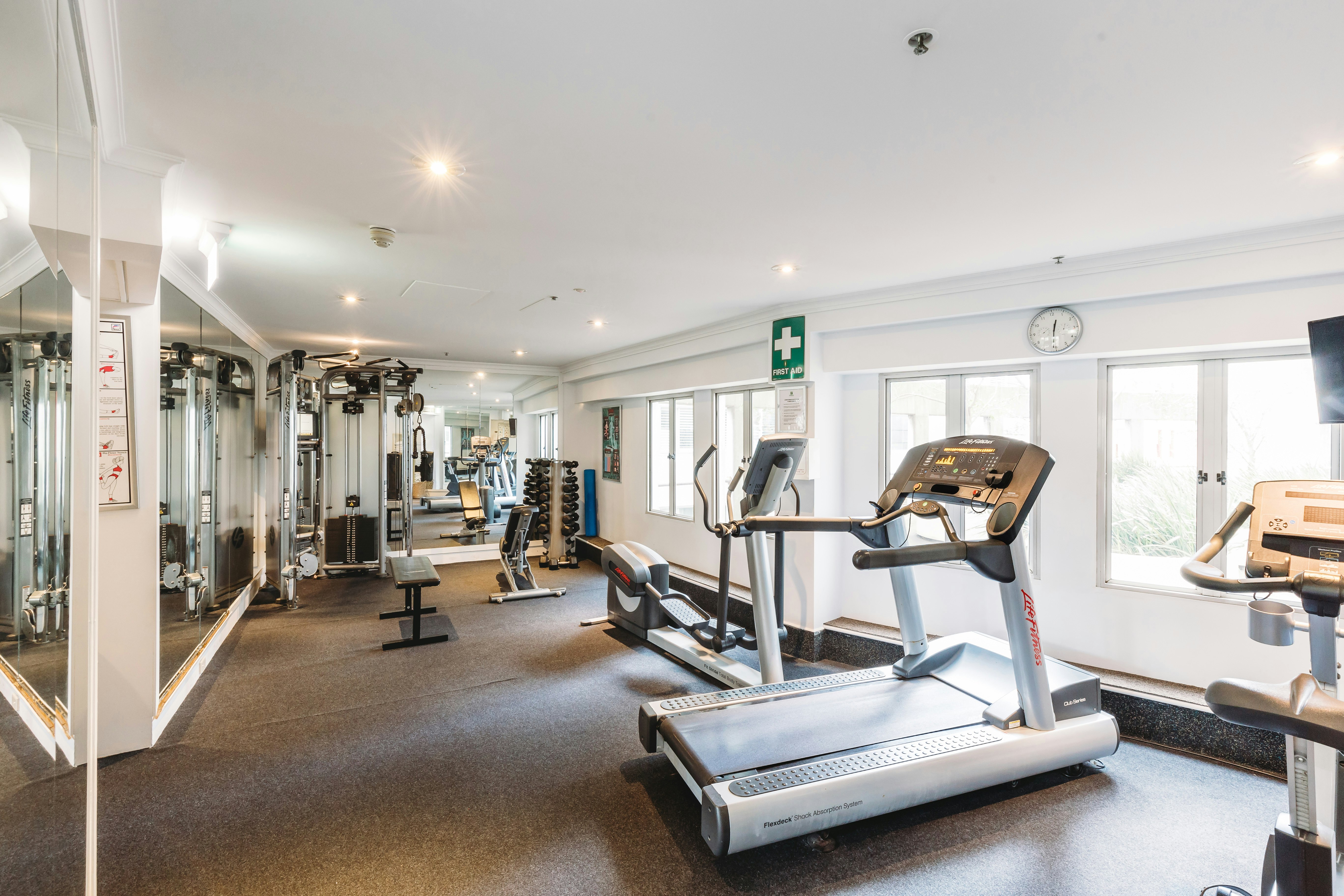 Holiday Inn Potts Point 35/78