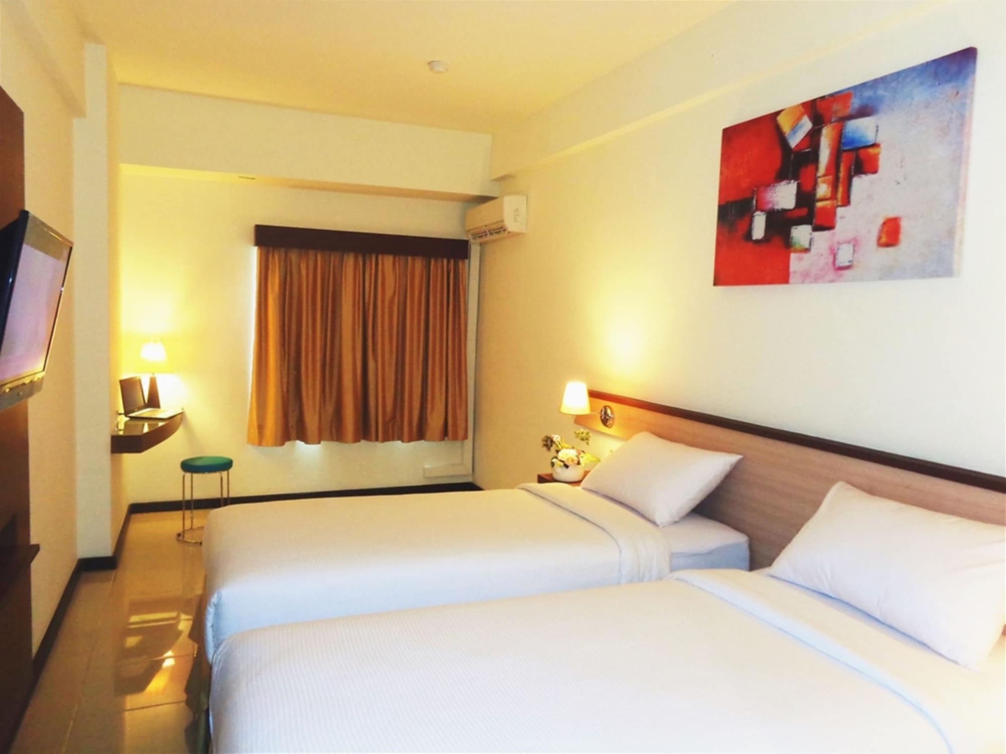 STANDARD, DOUBLE OR TWIN BED