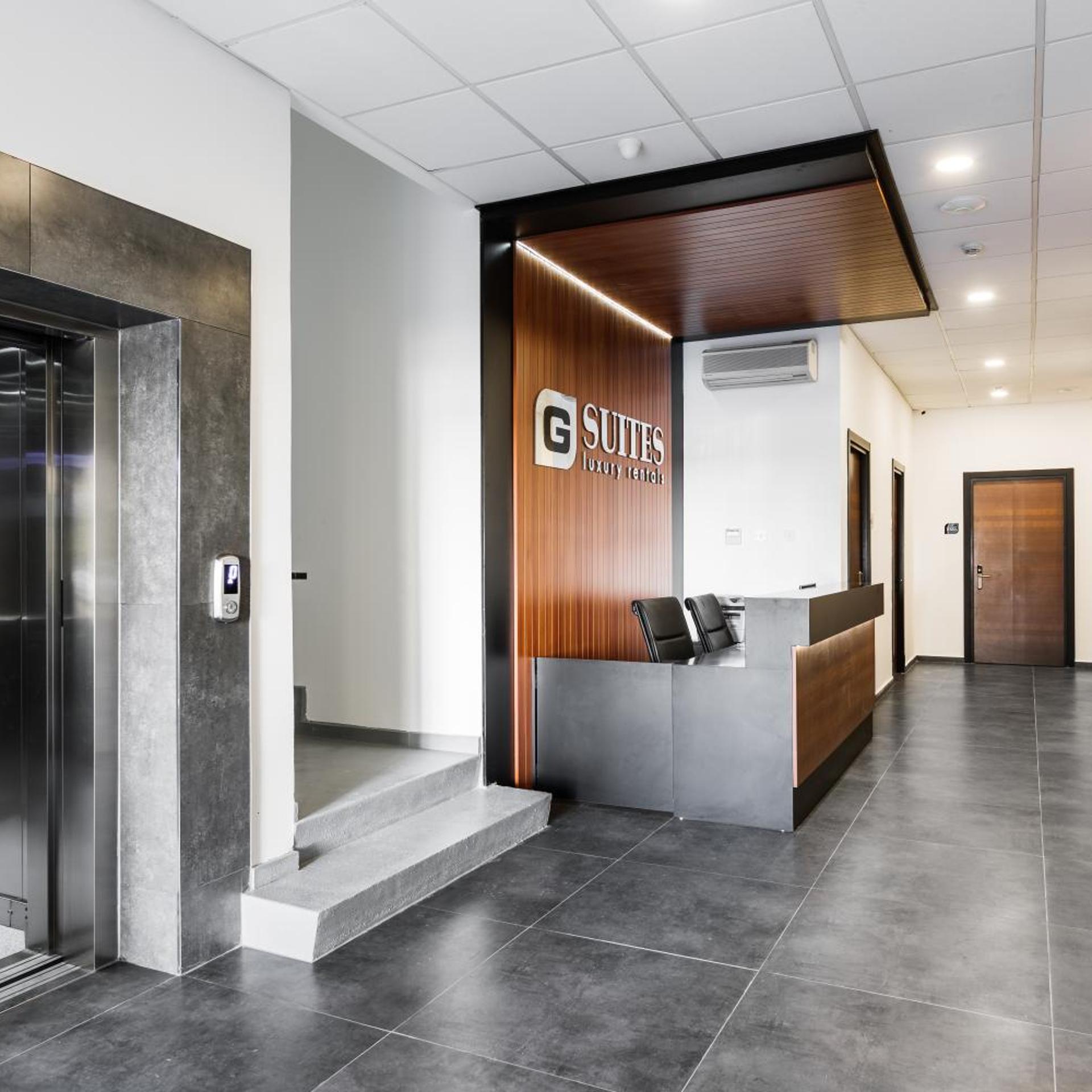 G Suites Luxury Rentals 5/32