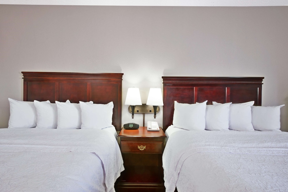 Hampton Inn Huntington/Barboursville 7/40