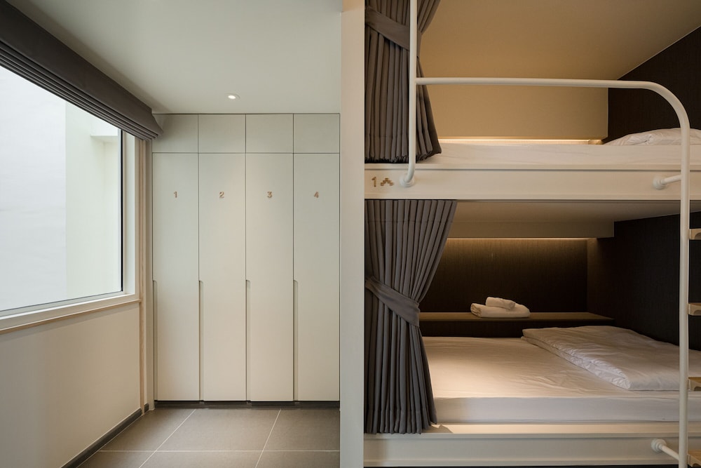YANH Ratchawat hotel 48/50