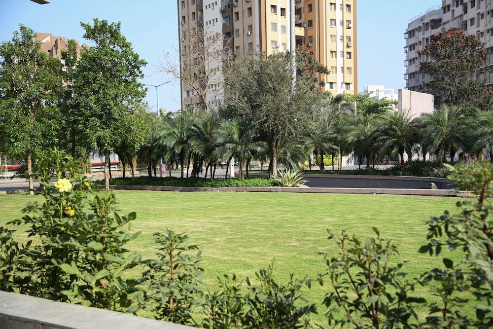 NOVOTEL KOLKATA HOTEL AND RESIDENCES 69/74